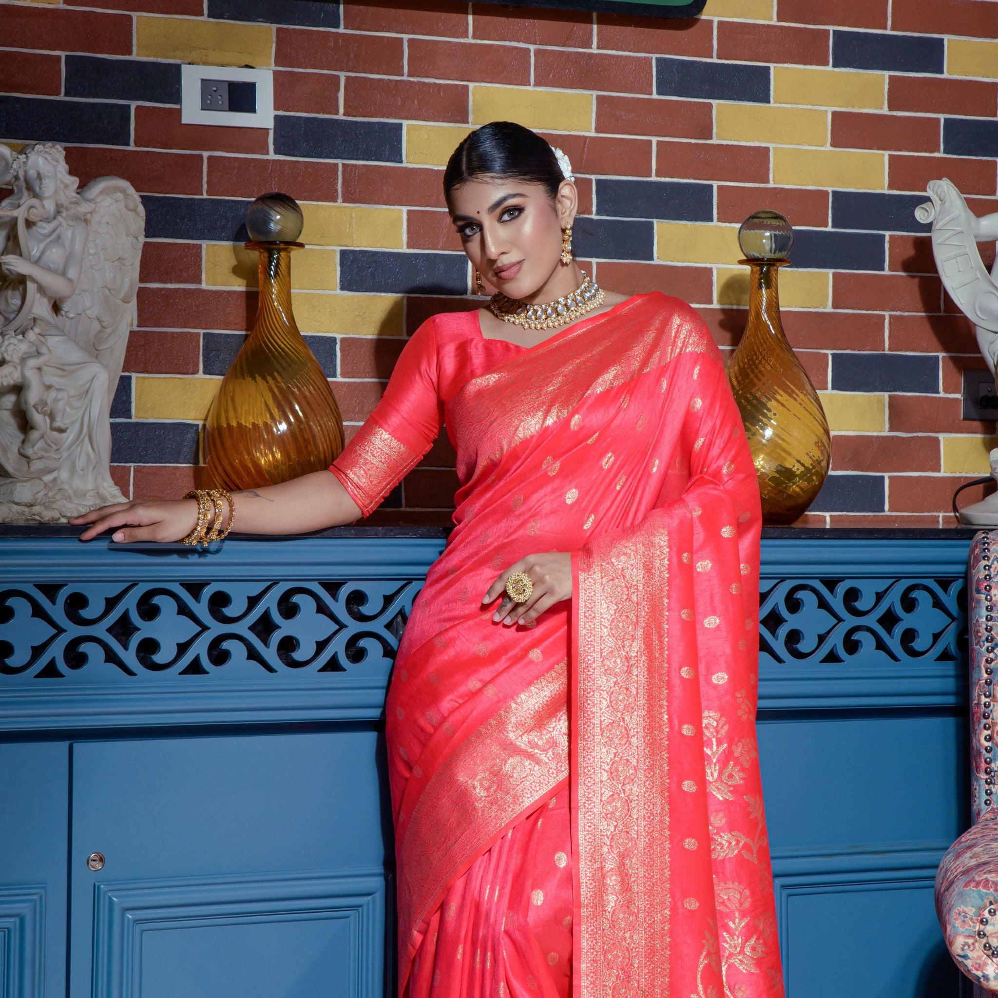 Silk Traditional Saree in Pink and Majenta with Zari work