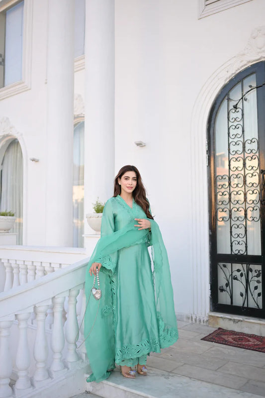 shisha silk Suit