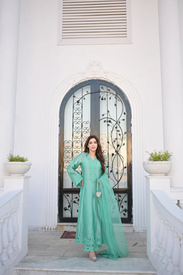 shisha silk Suit