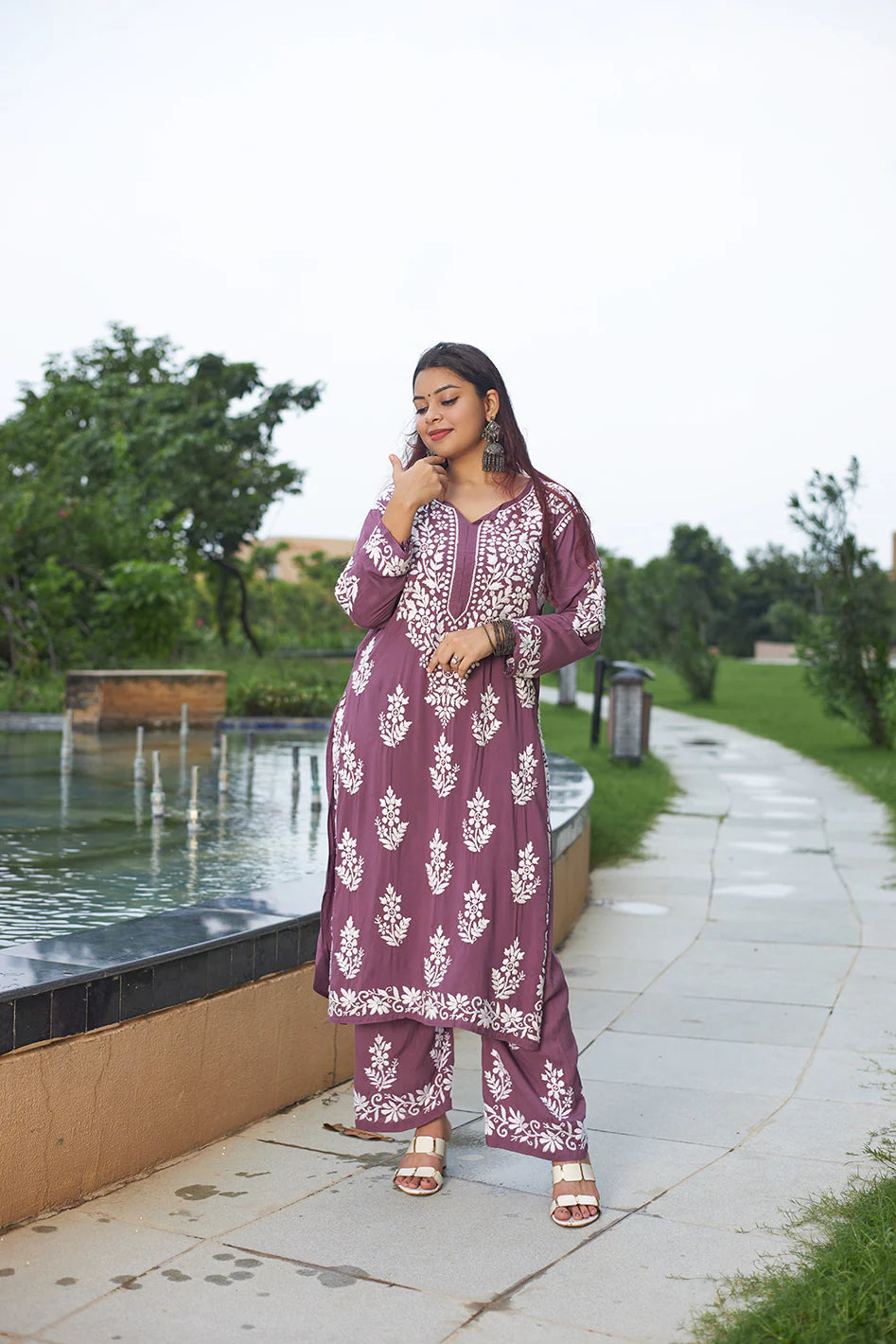 Chikankari Exclusive Kurti_Pent Pair