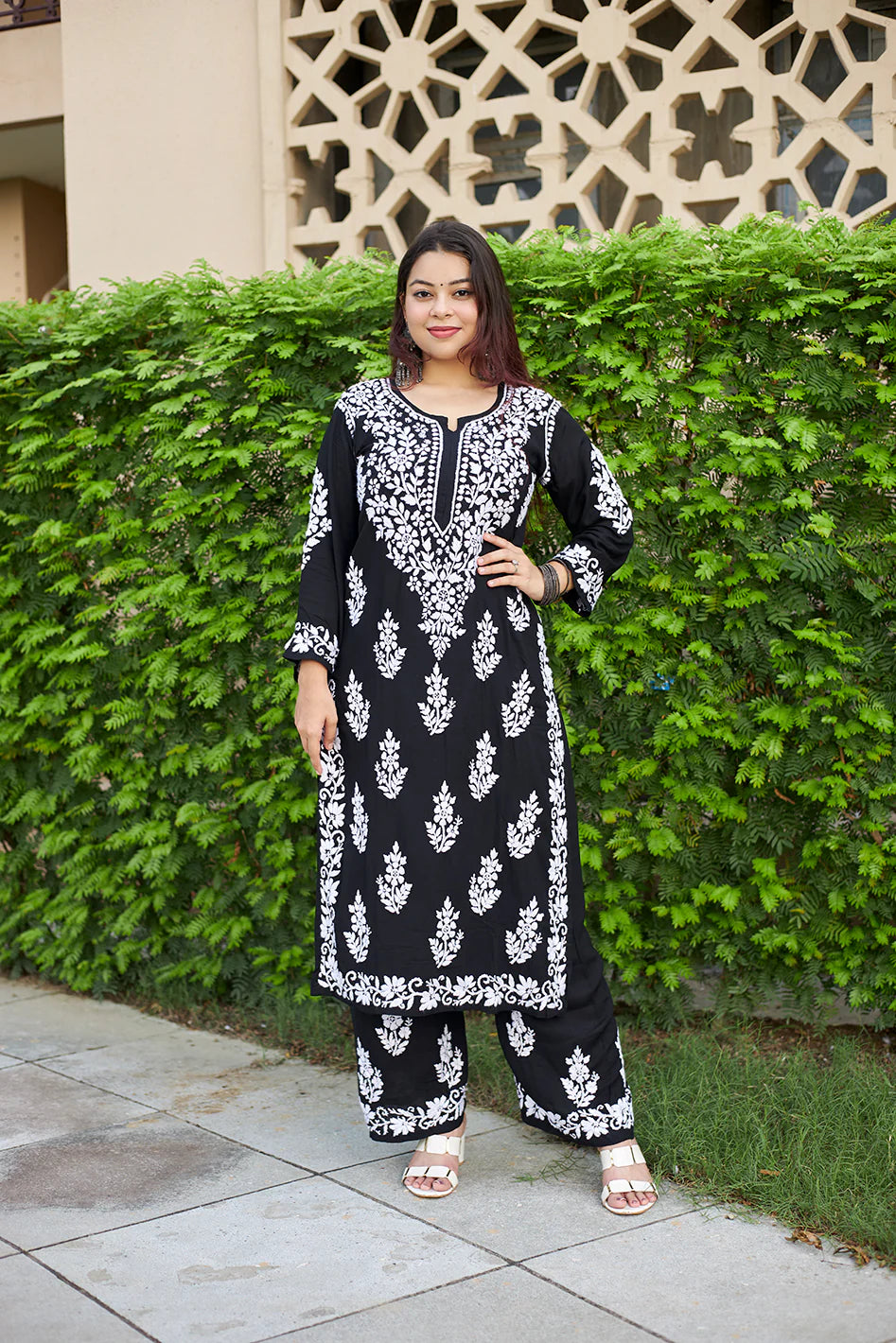 Chikankari Exclusive Kurti_Pent Pair
