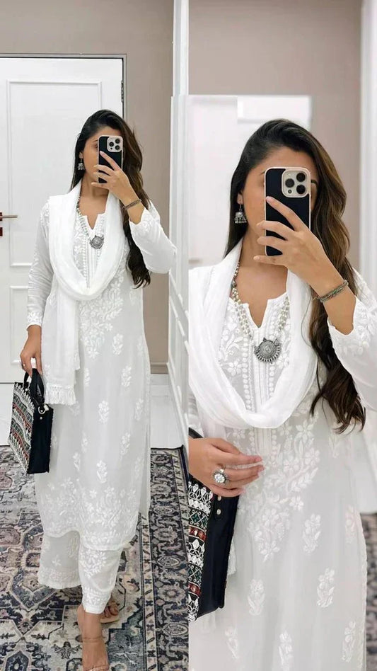 CHIKANKARI KURTI_PENT PAIR DESIGN(WHITE)